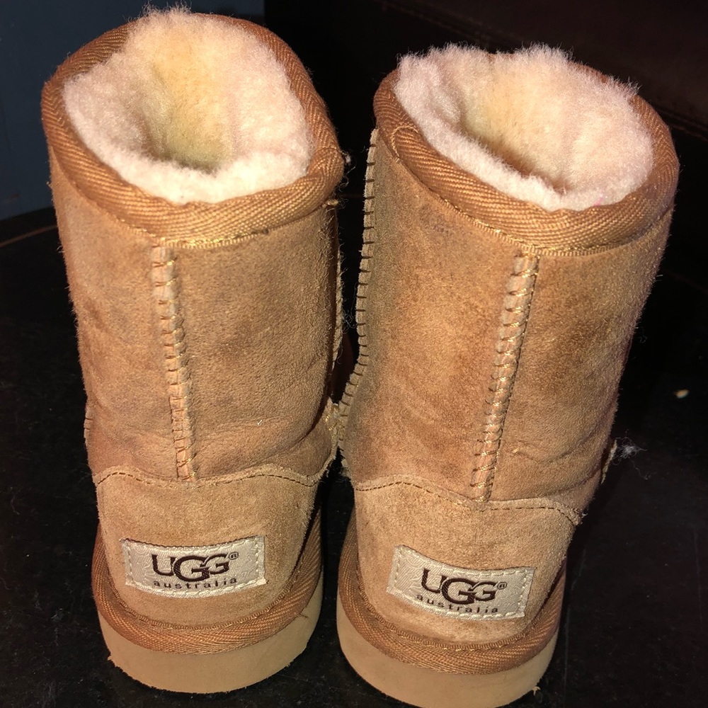 Girls Uggs - Size 11